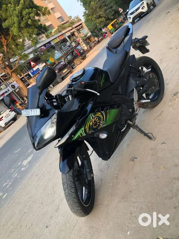 R15 version 2 complete working condition wellmented gadi