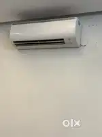 1.5 Ton Split Ac Daikin Invertor