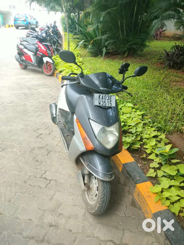 Honda Dio 2006 FC Running