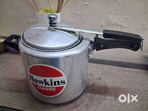 HAWKINS Brand Pressure Cookers, Unused (2 Pcs) 6.5 and 10 Liters.