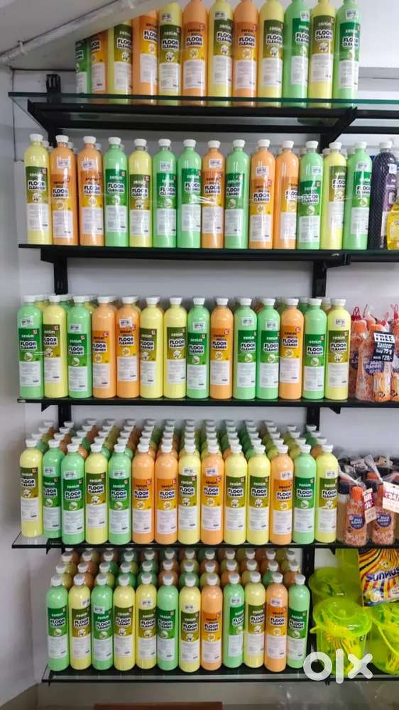 Helper for packaging bottle