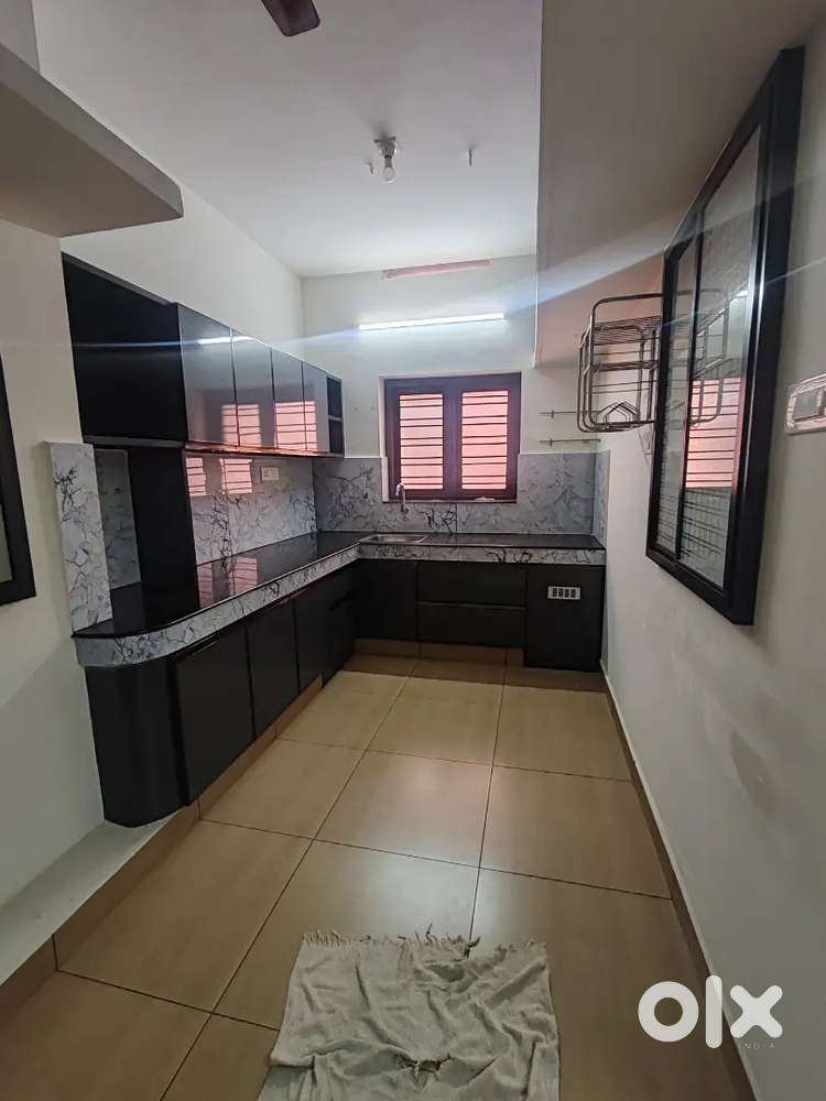 NEW 3 BHK (4CENT)HOUSE FOR SALE AMBALAMUKKU PEROORKADA ROAD NEAR