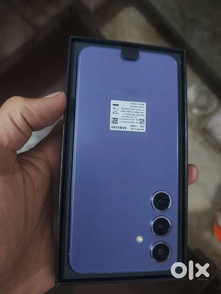 Samsung galaxy s24 8GB 128