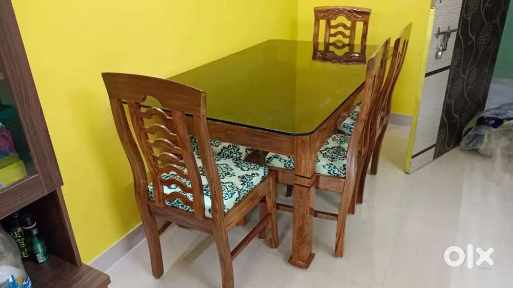Brand New Segun Wood Daining Table Maker