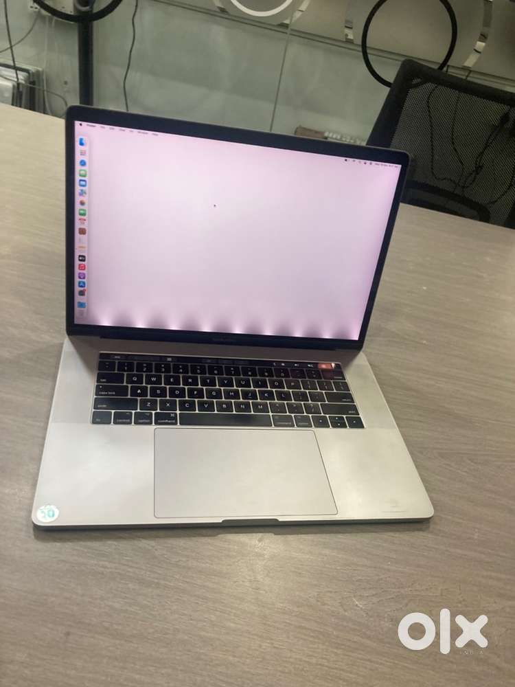 Apple MacBook Pro 15inch i7 2016 A1707 Display Down Light 30Degree iC