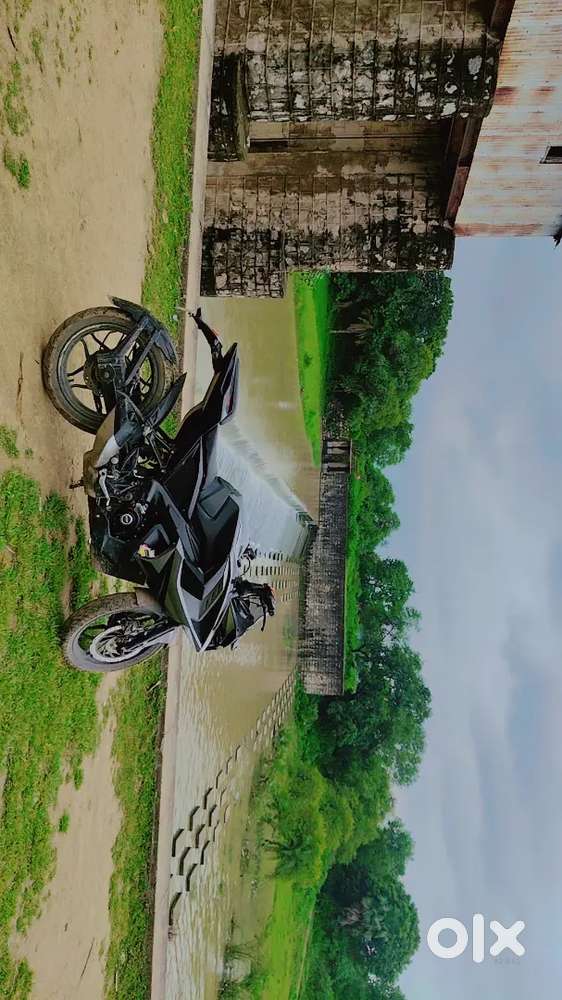 Rs 200 Bike full condition me hai koi v dikkat nahi hai