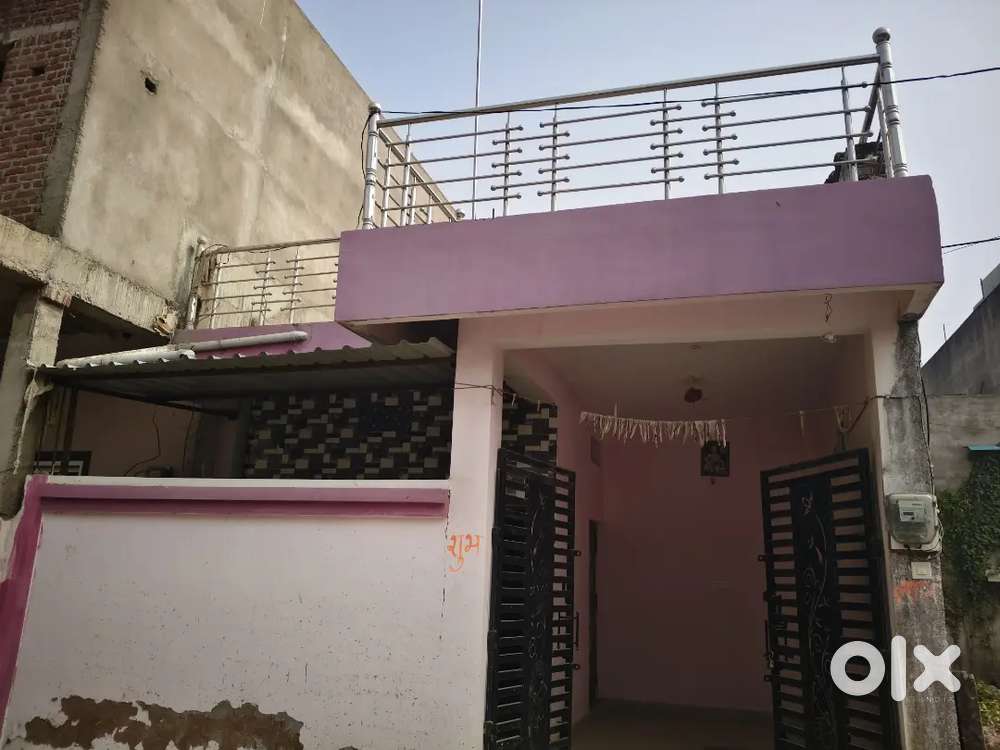 यह मकाल बेचना है जिस किसी को चाहिए तो संपर्क करे