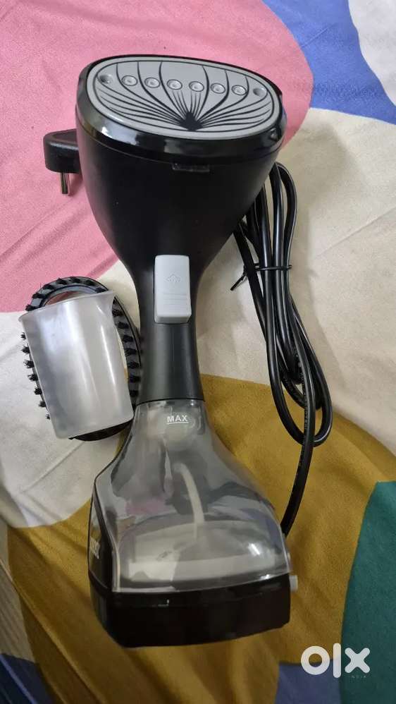 Borosil Garment Steamer - Like new (Used Just one time)