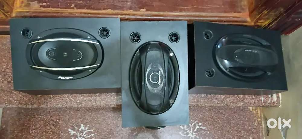 Pioneer 5.1 speakers