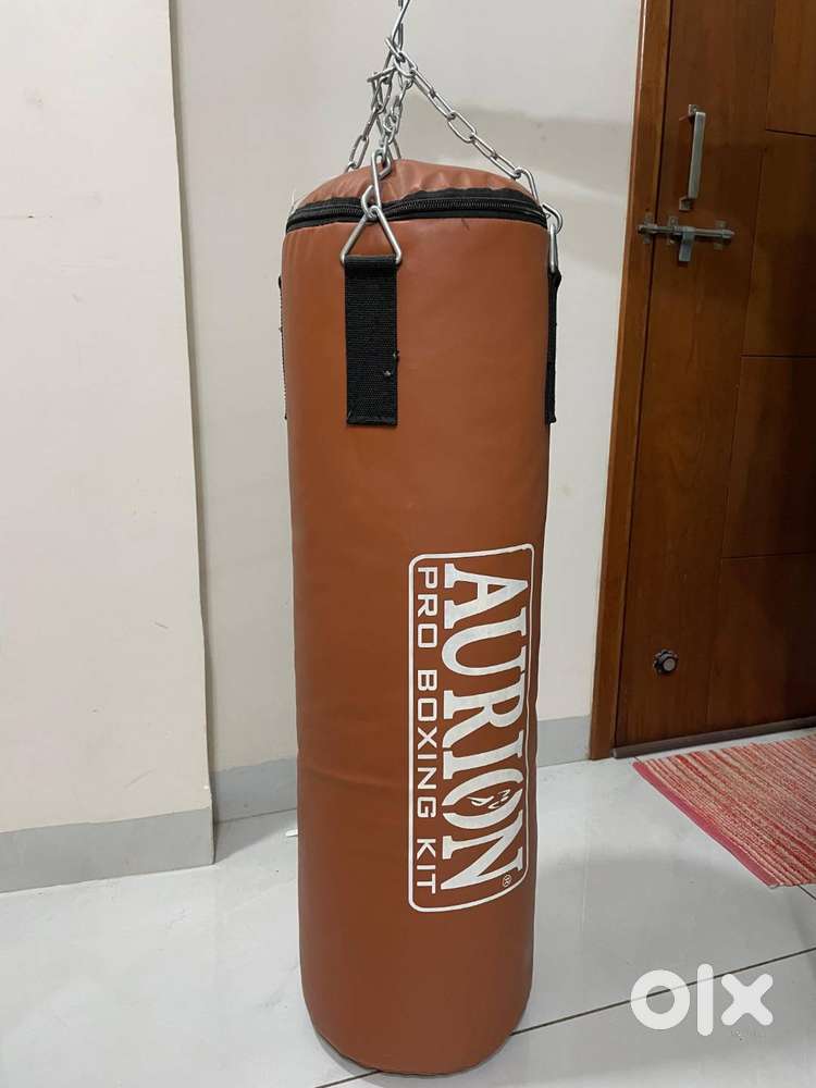 Punching Bag Boxing MMA, 3 Feet Filled Leather.