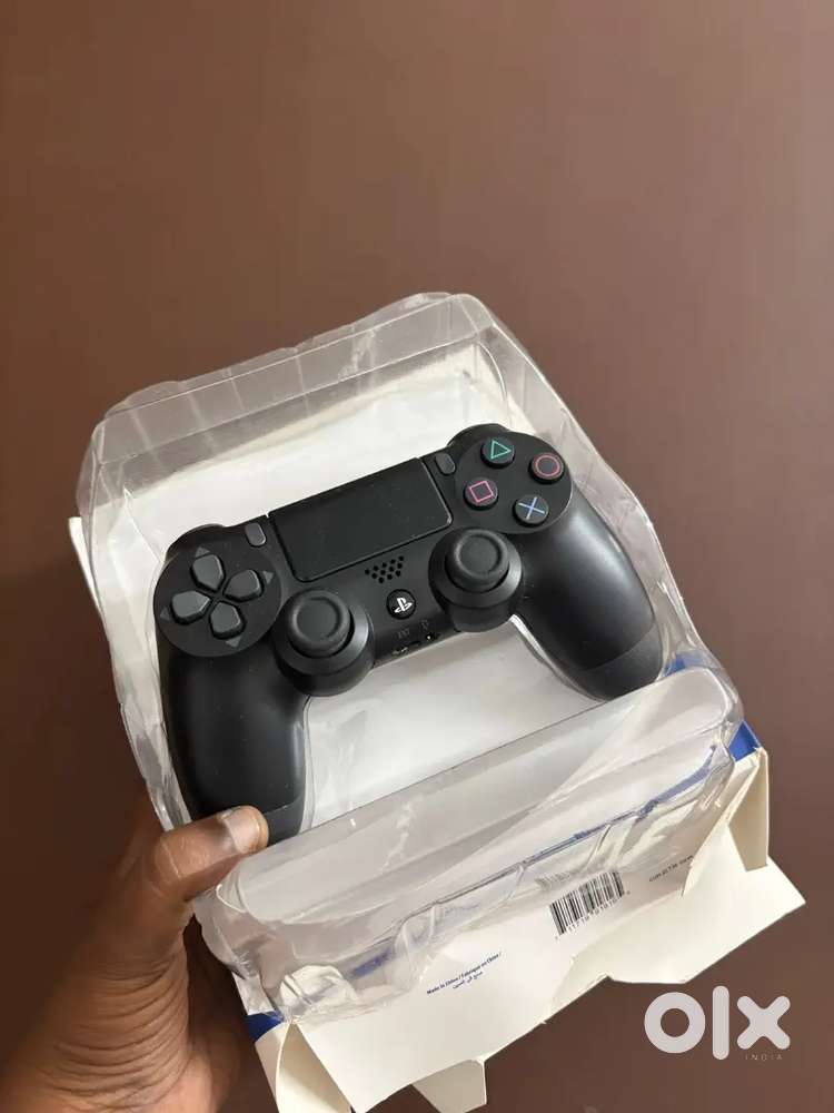 PS4 ORIGINAL CONTROLLER AVAILABLE