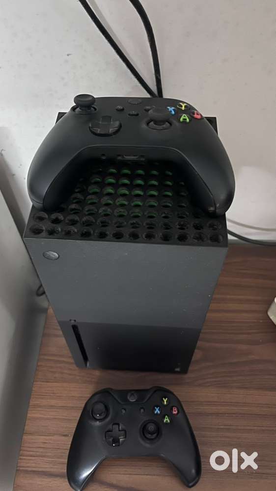 Xbox One X 1TB