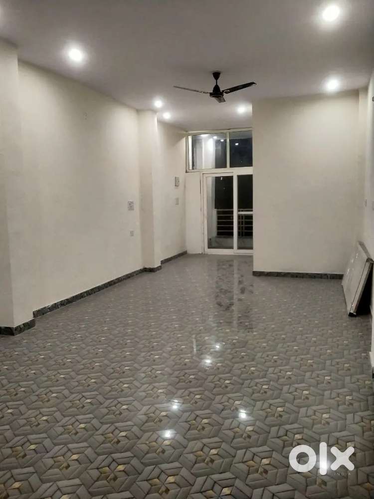 SPACE SIZE 14*30 FOR RENT