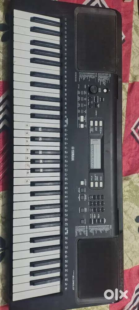 Yamaha PSR E363 keyboard