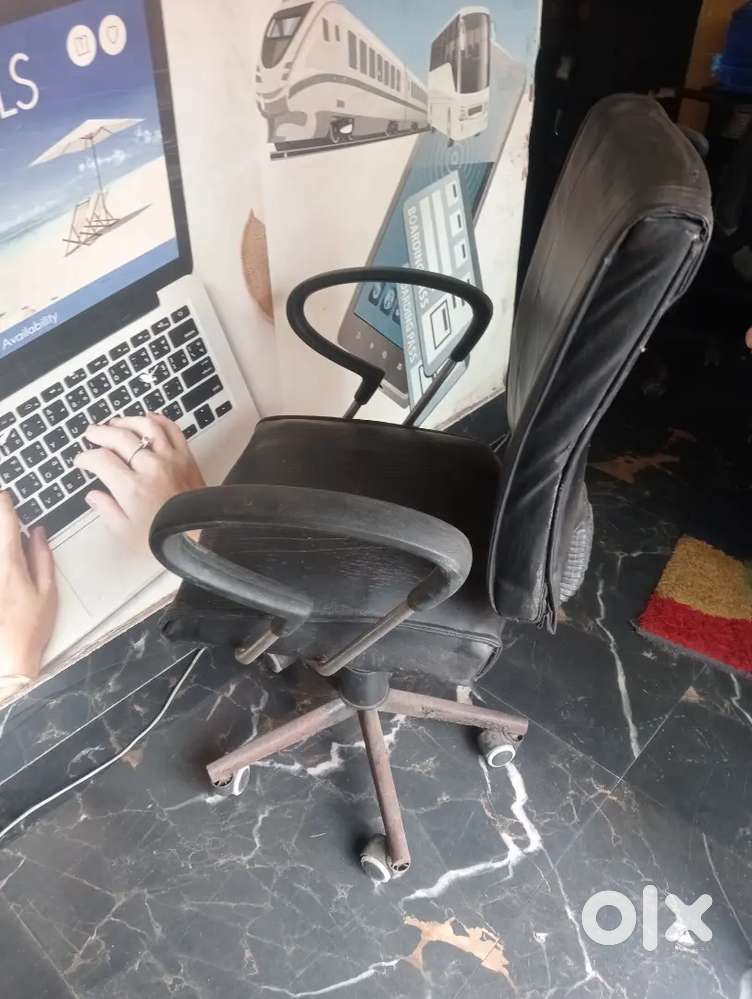 Ergonomic Office Chair – Work in Total Comfort!
