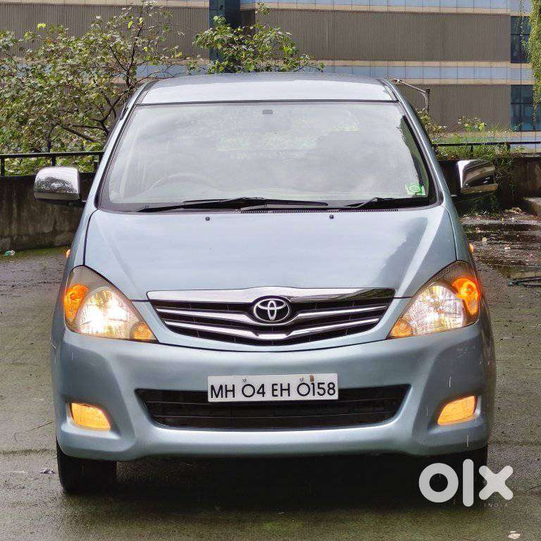 Toyota Innova 2.5 V 8 STR, 2010, Diesel