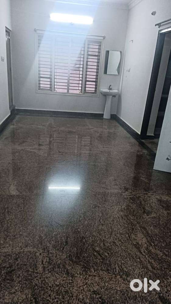 2BHK Flat for Lease at Bommanahalli.