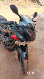Bajaj pulsar 220 DTS I F Reg date 13/11/2020