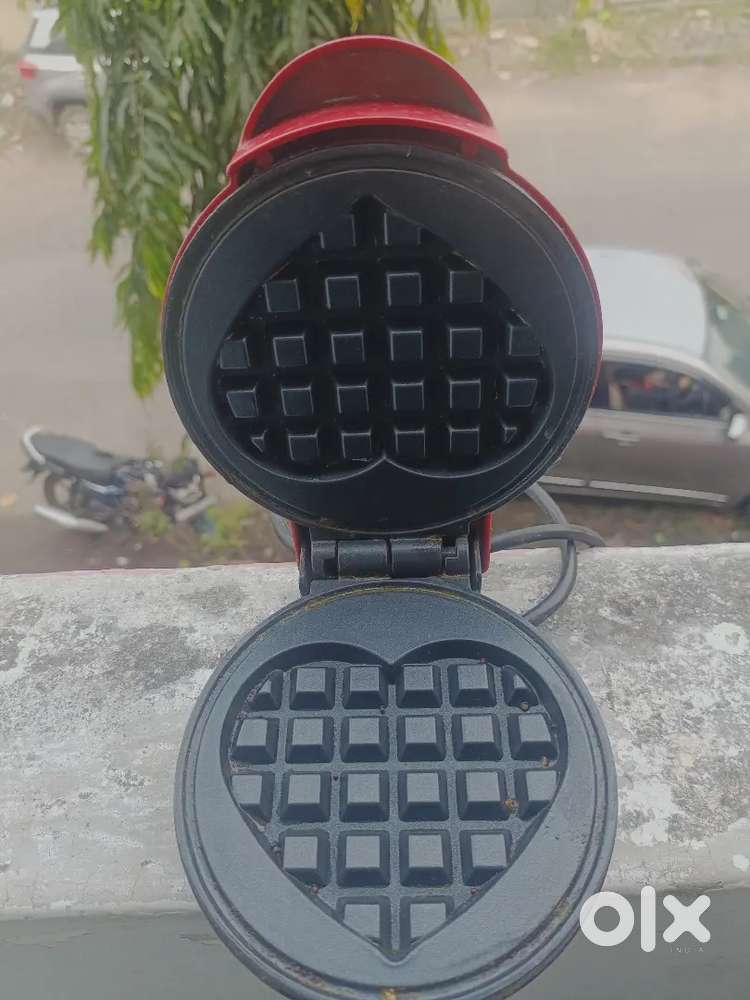 Waffle maker(heart shape)for sale and lighting stuff