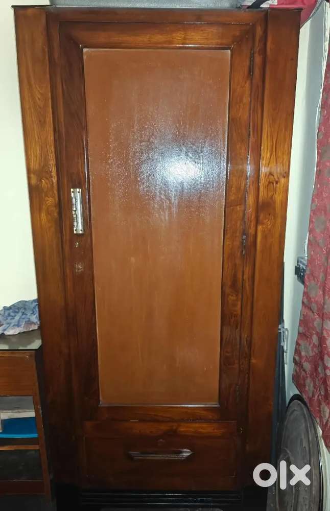 Almari made of Burma teak wood very good condition look like new