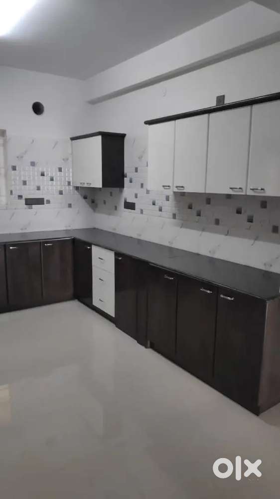 3 BHK semi-furnished flat for sale