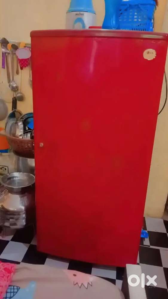 Fridge 180 litre