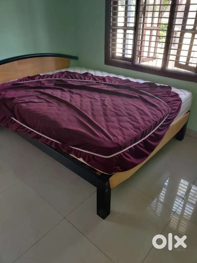Queen Size Luxury Spring Mattress
