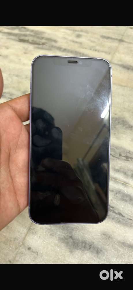 iPhone 13 4GB / 128 GB