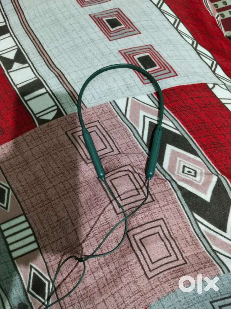 Headphone neckband set