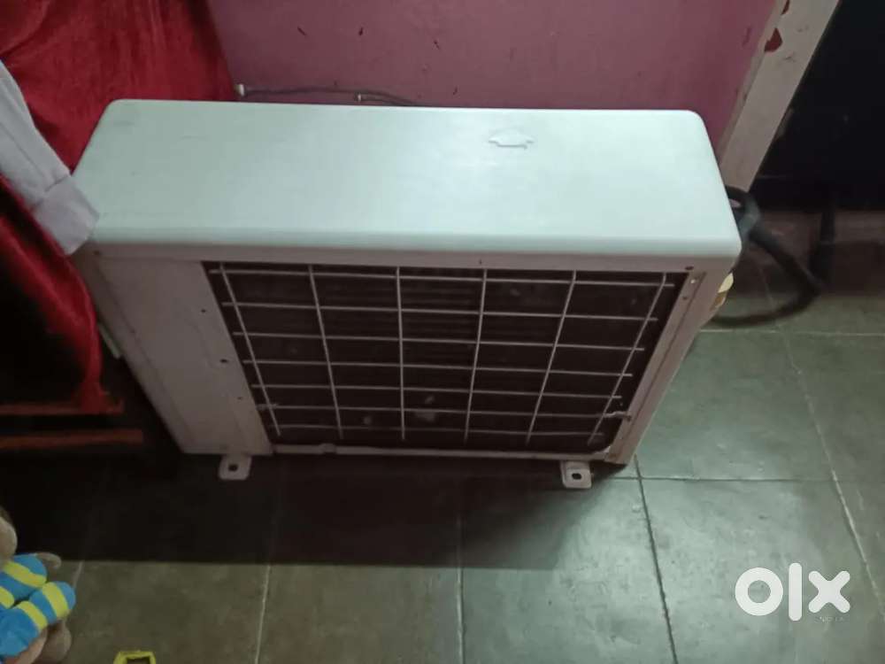 L.G A/c for sale fix price