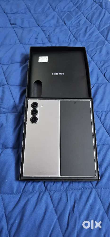 Samsung Fold 6 only 8 Month old