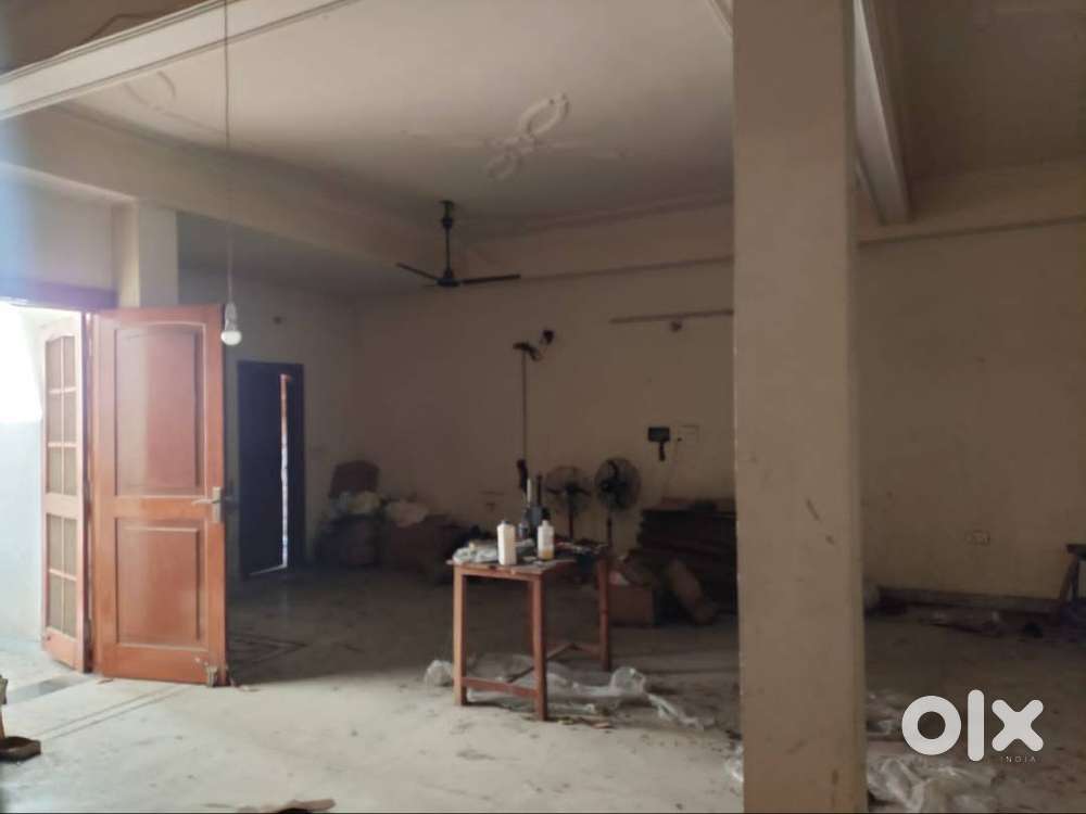 Room for rent in Jajmau Lal Bangla only for single boys