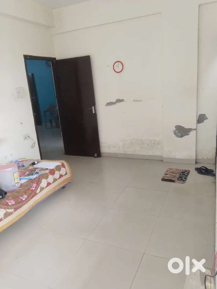 Tulsiyana Heights(Flat mate needed)