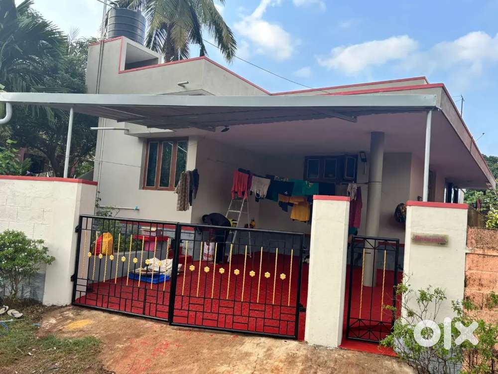 2 BHK HOUSE WITH WELL & CAR PARK IN UDUPI CITY LIMIT FOR SALE