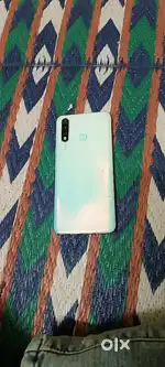 Vivo y 19 neat condition