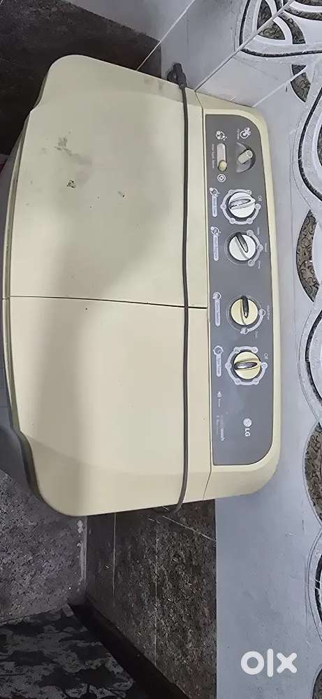 LG 6.8 KG  washing machine good condition