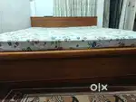Bed King Size Made of Teak Wood