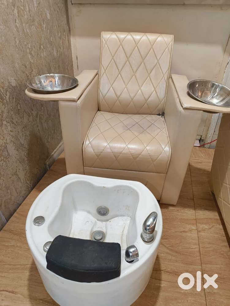 Salon interior for sale