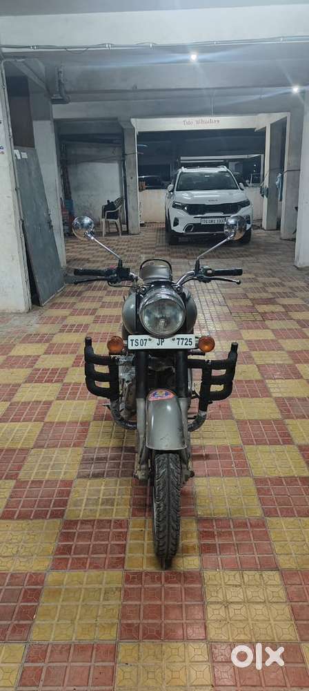 Royal enfield gun metal grey 2022/dec registered 2022 manufacture