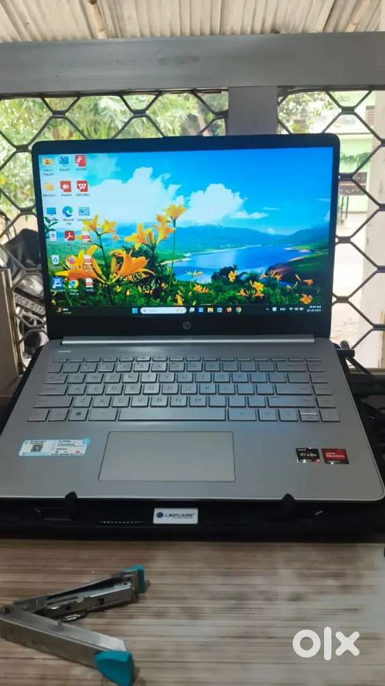 HP RYZEN 3 5300U 8GB /RAM 512 SSD