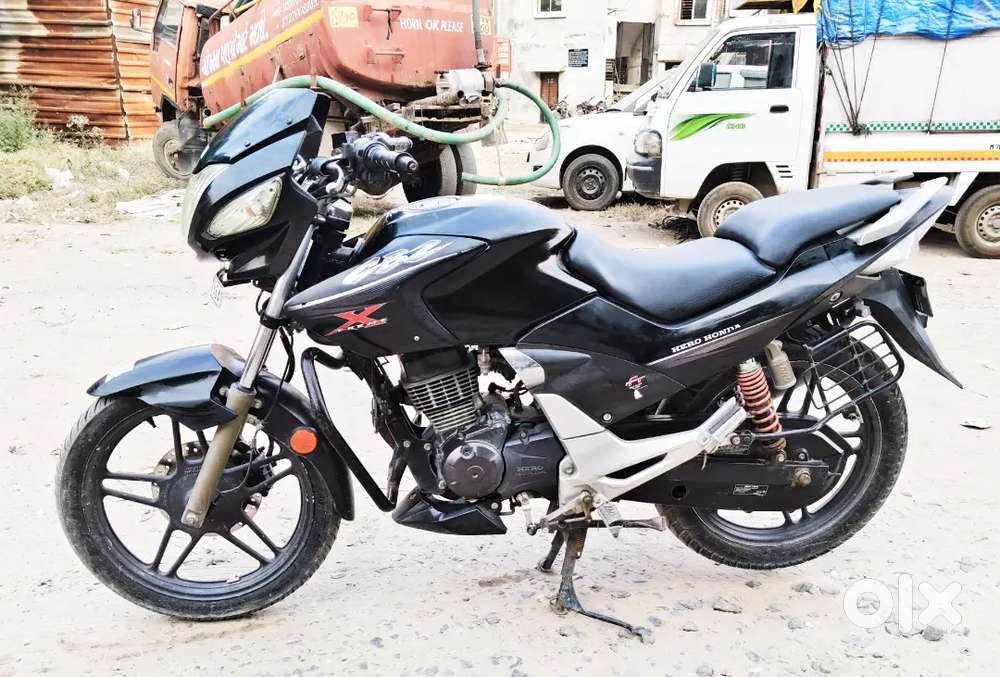 Honda CBZ modal 2012 self start RTO nambar plet Good kandisan