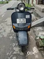 Bajaj Chetak scooter 2001 model hai engine bilkul okay Hai RC expire h