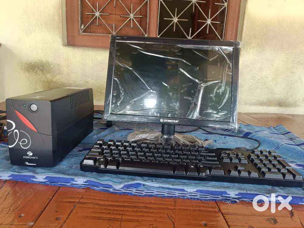 Zebster Monitor 39.1 Cm, Zebronics U75 UPS, Dell keyboard with cable