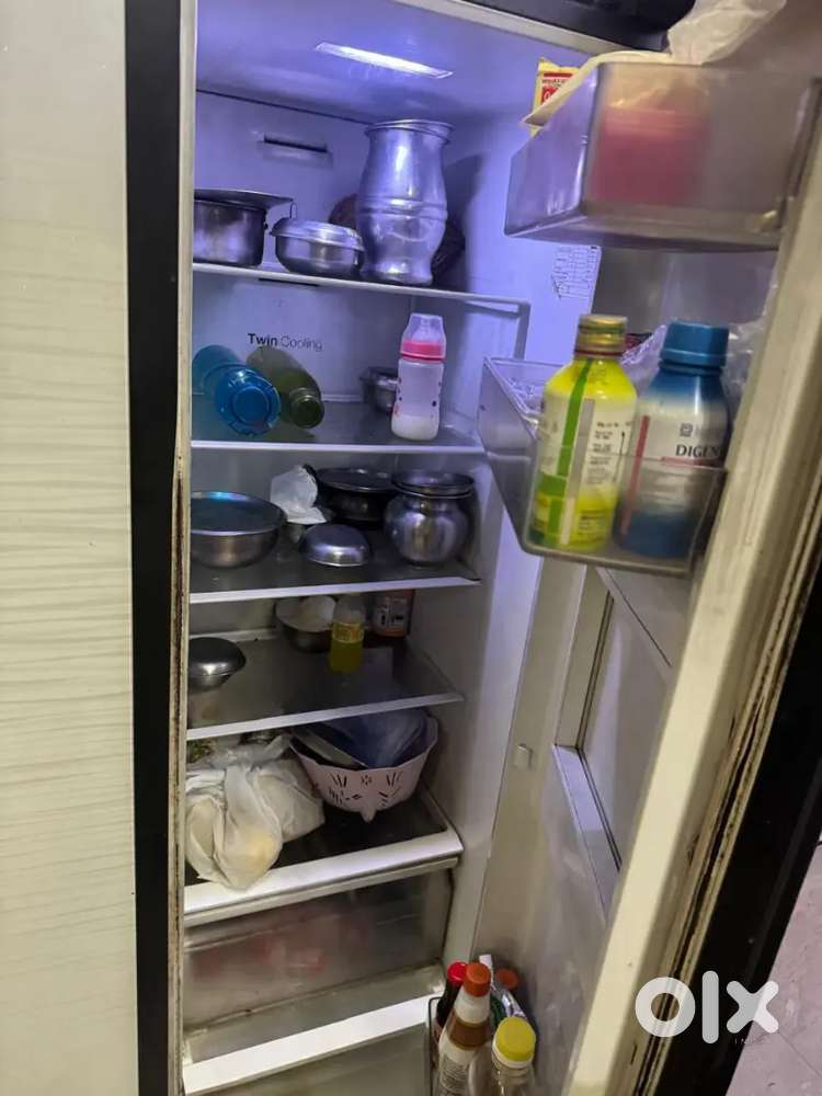 SAMSUNG Side by side fridge