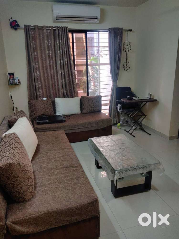 1BHK in Heena Presidency Spacious flat W/Modular Kitchen 3 year old