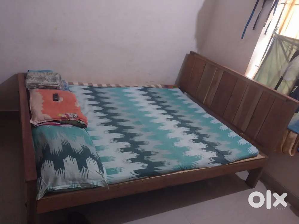 Wooden family cot