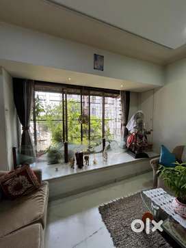AVAILABLE 3BHK FULLY FURNISHED FLAT ON RENT SV ROAD VILE PARLE WEST