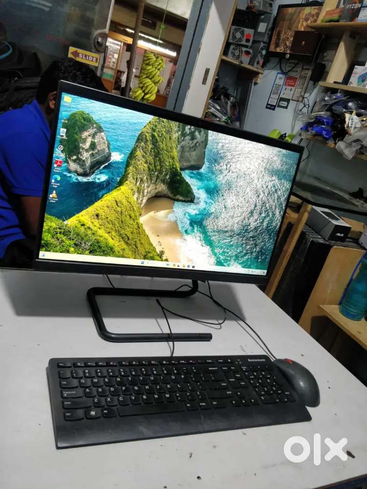 Lenovo All in one intel core i3 10thgen 8gb RAM + 512GB SSD + win 11