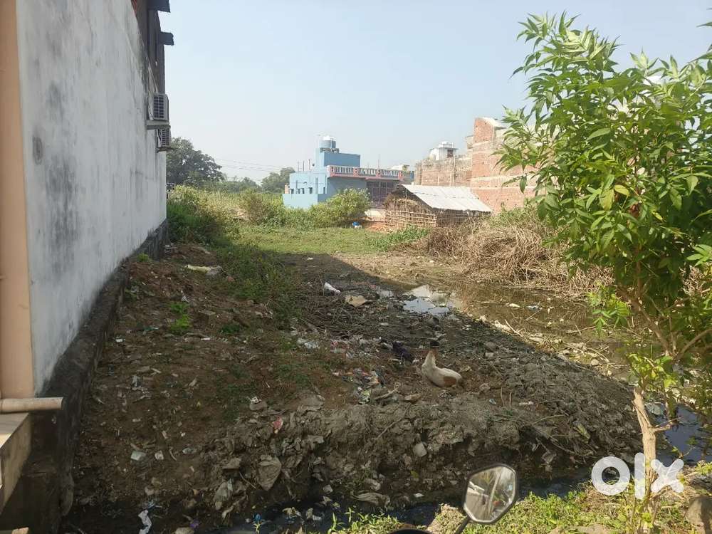 Trying to sell at 2100 per square fit