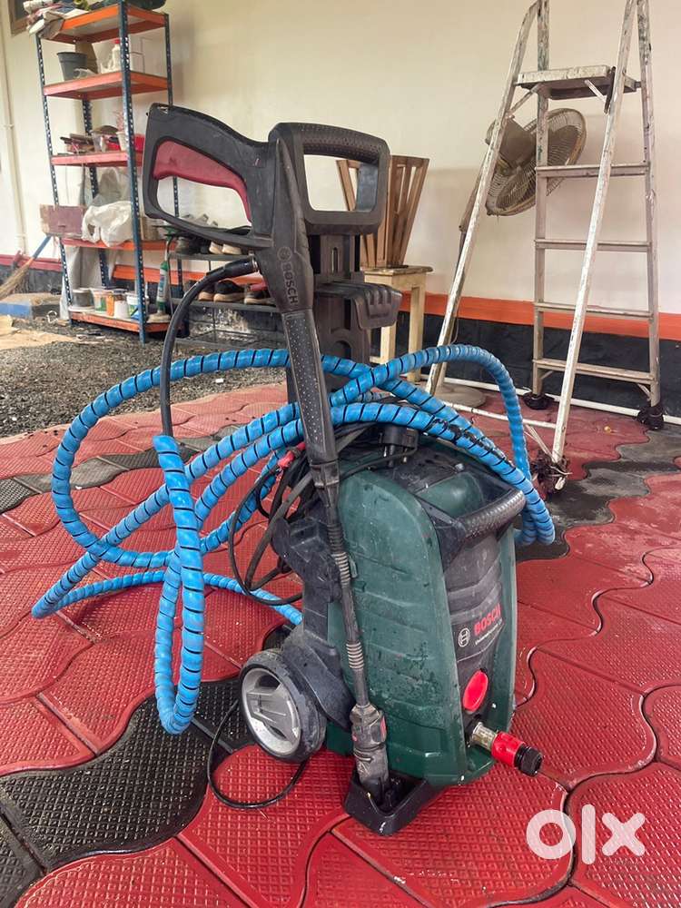 BOSCH Universal Aquatak 125 High Pressure Washer